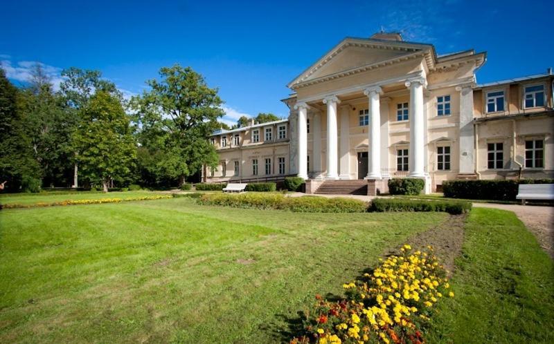 Krimuldas Muiza Sigulda Bagian luar foto